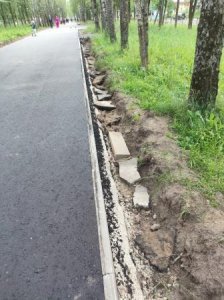 Три раза на одно место укладываем асфальт